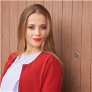 Doy clases de inglés, catalán y francés para todas las edades. También introducción al ruso